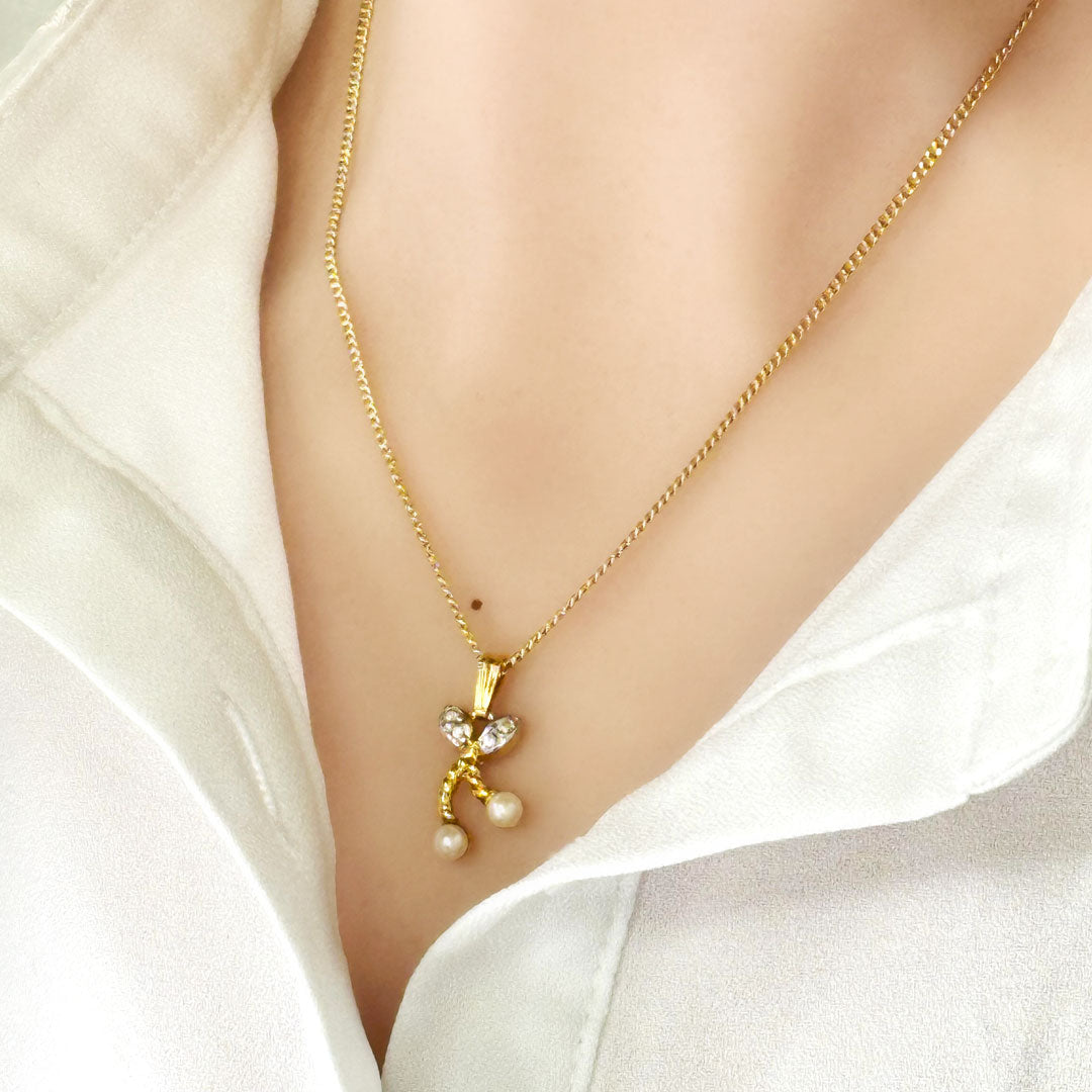 リボンのチャーム ネックレス レディース ヴィンテージアクセサリー 22KTゴールドプレート 金 ニッケルフリー KEYES カナダ製 欧米 プレゼント ギフト