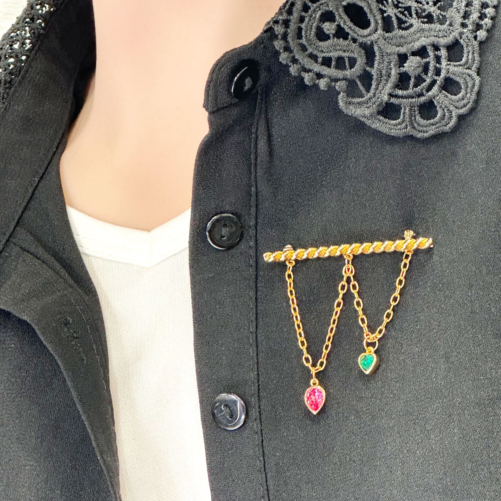 ヴィンテージブローチ 揺れるハートと雫のゴールドブローチ レディース ヴィンテージアクセサリー 22KTゴールドプレート 金 ニッケルフリー KEYES カナダ製 欧米 送料無料 プレゼント ギフト