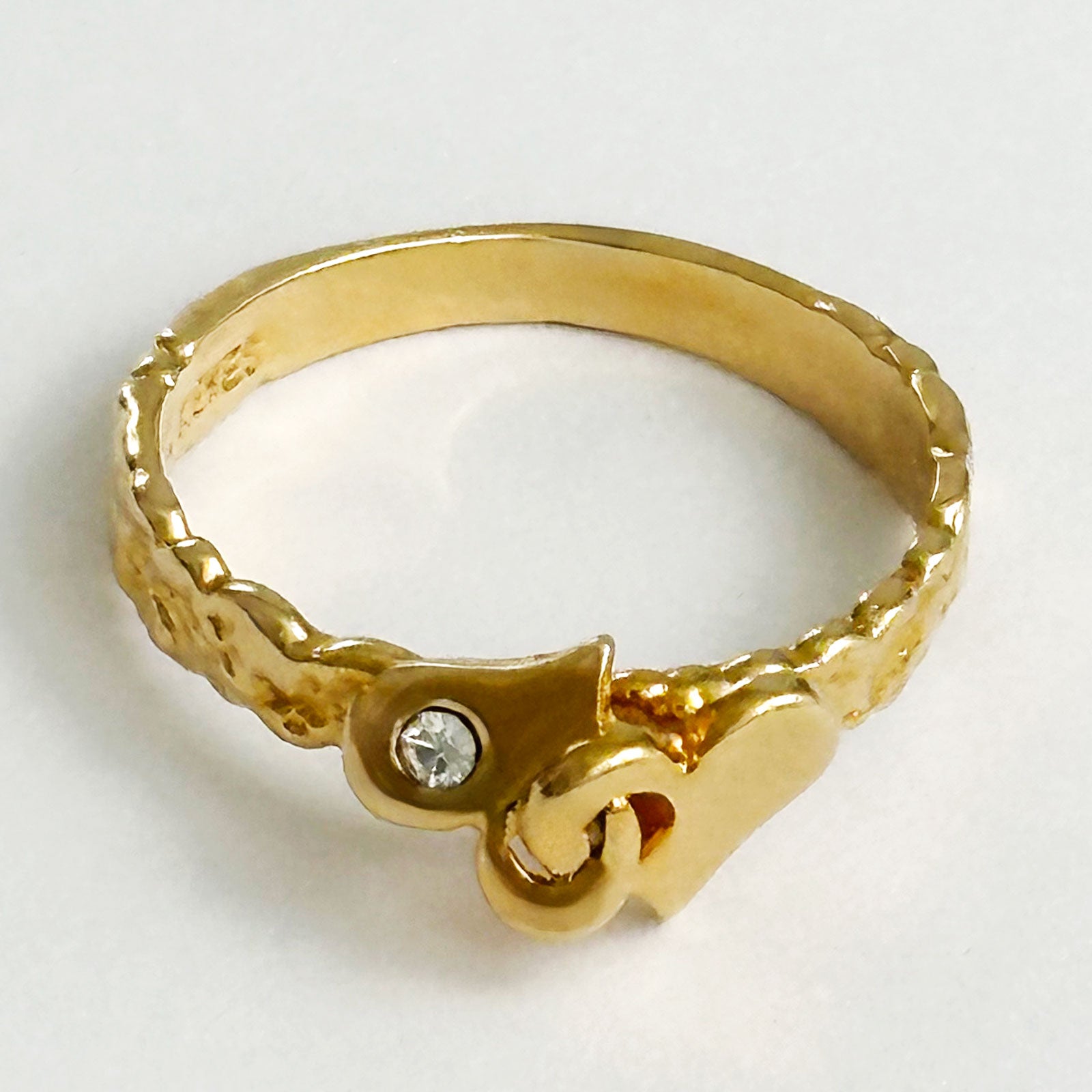 ヴィンテージリング 交差するハートの可愛い指輪 ヴィンテージアクセサリー 22KTゴールドプレート 金 ニッケルフリー KEYES カナダ製 欧米 11号 13号 プレゼント ギフト