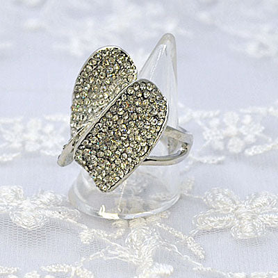 きらきらラインストーンのファッションリング プレゼント ギフト