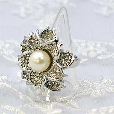 きらきらラインストーンのファッションリング プレゼント ギフト